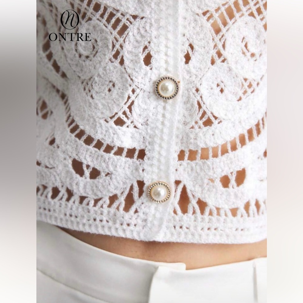 Elegant White Knit Lace Effect Blouse - Picture 4 of 5
